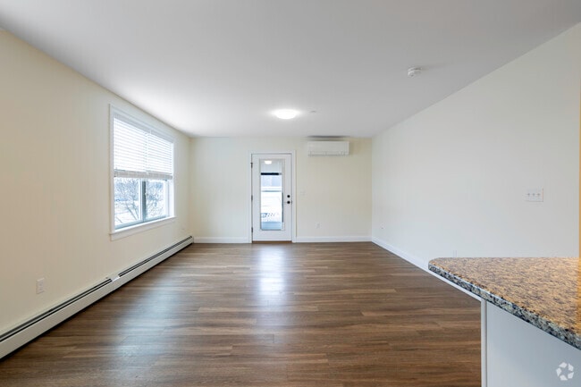 1BR, 1BA - 738SF Living Room