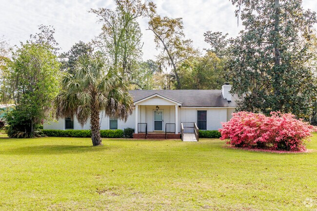 Modest, well-kept ranch-style homes are common throughout Cairo's neighborhoods.
