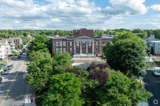New Mission High School is located in the Hyde Park neighborhood.