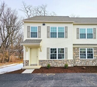 950 N 9th St, Lebanon, PA 17046