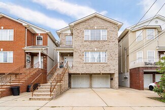 13 Oak St Unit 2, Bayonne, NJ 07002