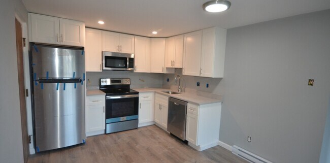 117 Cross St unit 2, Somerville, MA 02145 - photo 2