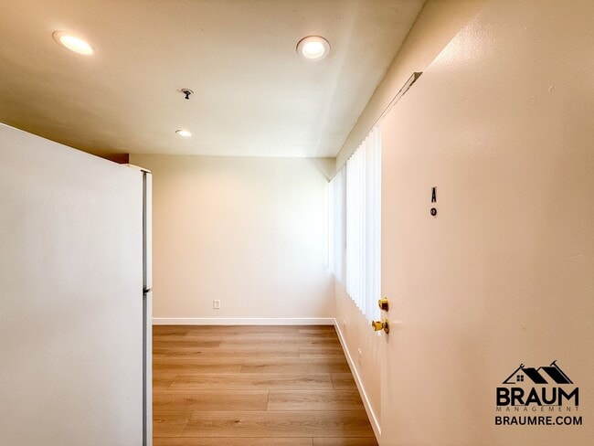 1537 Franklin St unit 1537A, Santa Monica, CA 90404 - photo 2