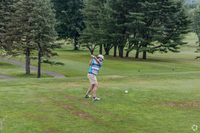 Keney Park Golf Course offers an 18-hole layout that caters to golfers of various skill levels.