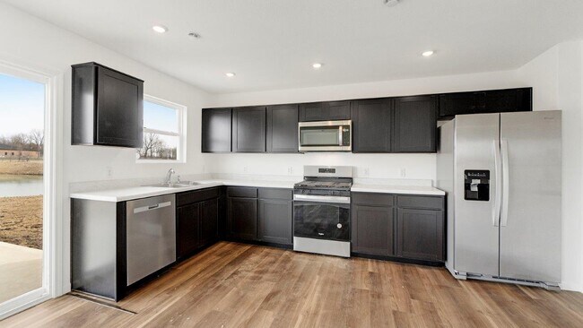 5032 Beechmont Ln, New Haven, IN 46774 - photo 3