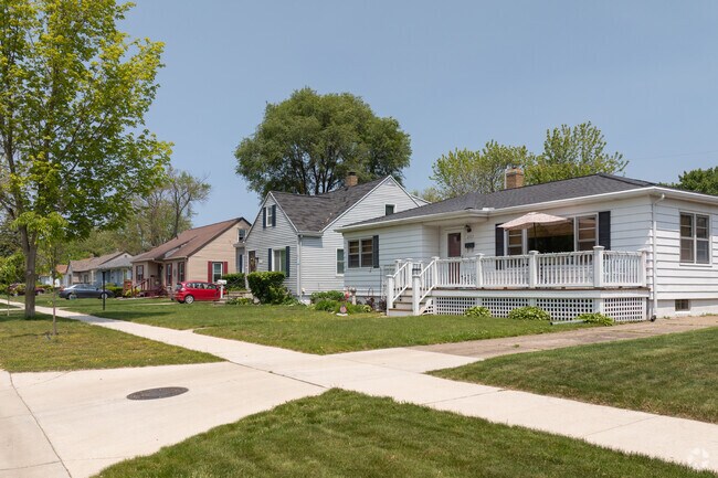 Well-manicured lawns and quiet streets are the norm in residential Saint Joseph, MI.
