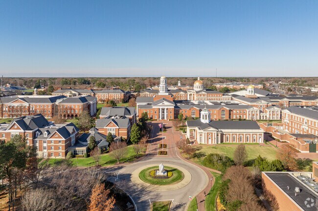 College students living in Warwick on the James enjoy a short drive to Christopher Newport University, offering easy access to campus life and academic opportunities.