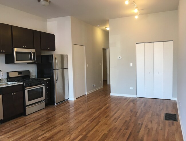 3123 W Lawrence Ave unit 1, Chicago, IL 60625 - photo 4