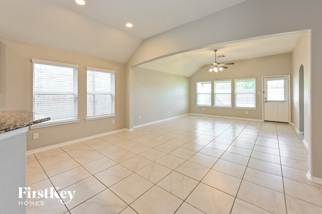 29462 Ridge Clearing Trail, Spring, TX 77386 - photo 4