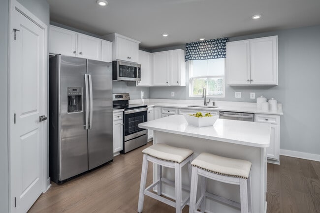 6098 Walden Springs Dr, Fairfield Township, OH 45011 - photo 2