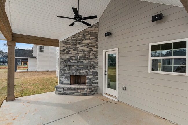 103 Bella Notte Cir unit 36459662, Warner Robins, GA 31088 - photo 2