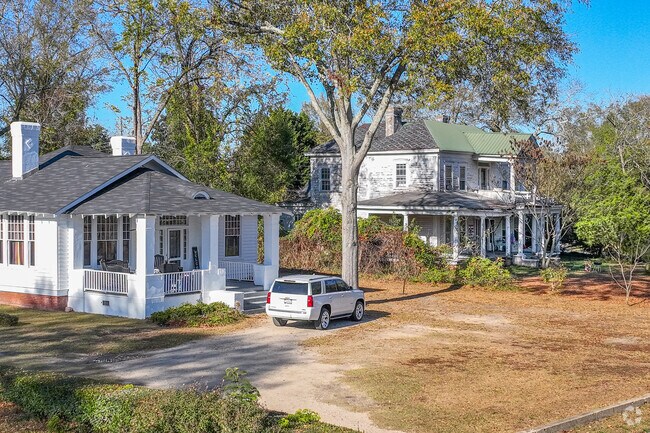 Traditional and historical homes can be found all throughout Johnston.