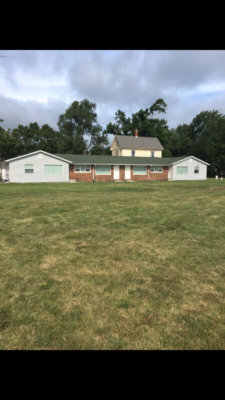 210 W Hack St Unit 4, Cullom, IL 60929