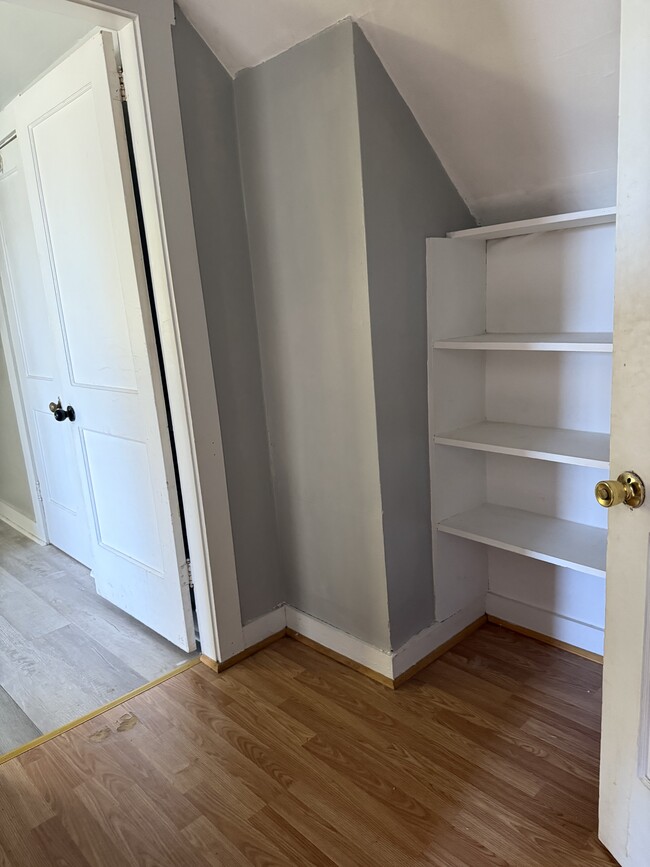 56 Long St unit 4, Barre, VT 05641 - photo 4