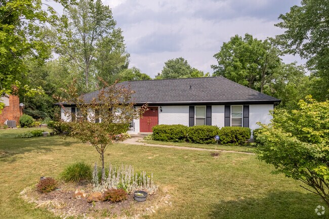 Ranch style homes are found in Epworth Heights.