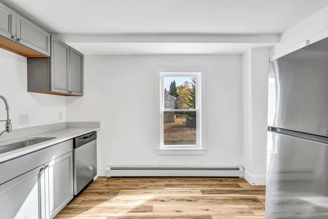 151 South St unit Apartment 1, Gorham, ME 04038 - photo 5