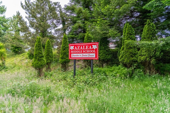 Azalea Middle School is a public school in Brookings.