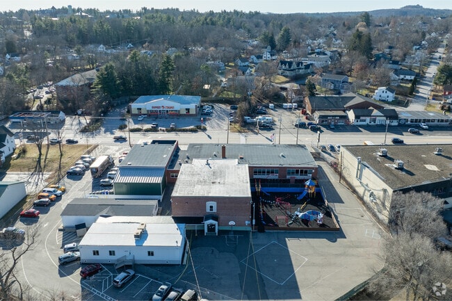 Bartlett Elementary School is a public school in Manchester.