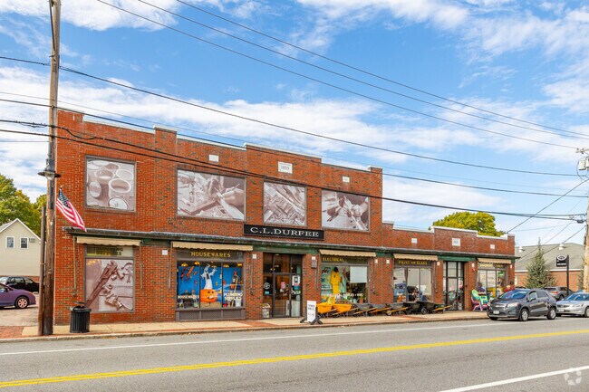 CL Durfree's hardward store has been serving the area near Auburn since 1930.