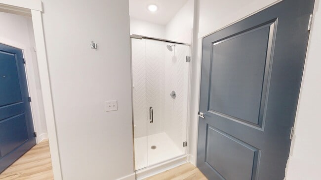 Factory 52 Apartments, Cincinnati, OH 45212 - photo 4