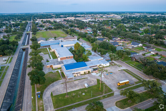 Oak Park Middle School has dozens of effective and excellent teachers and staff.