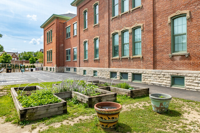 Stewart Alternative Elementary School