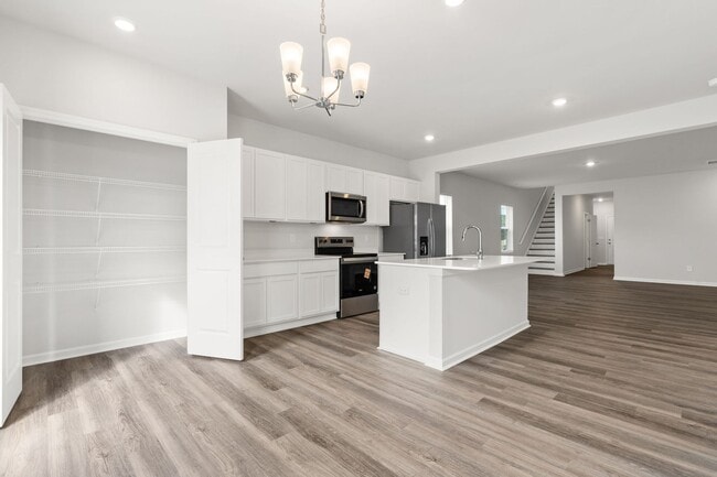 1301 Santa Lucia Rd, New Bern, NC 28560 - photo 5