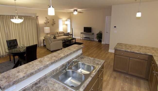 Merrit Commons, Moon Township, PA 15108 - photo 3