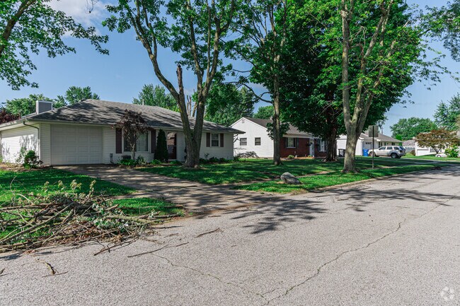 Storms are common in Kokomo, but Maple Crest residents come together to make clean up quick.