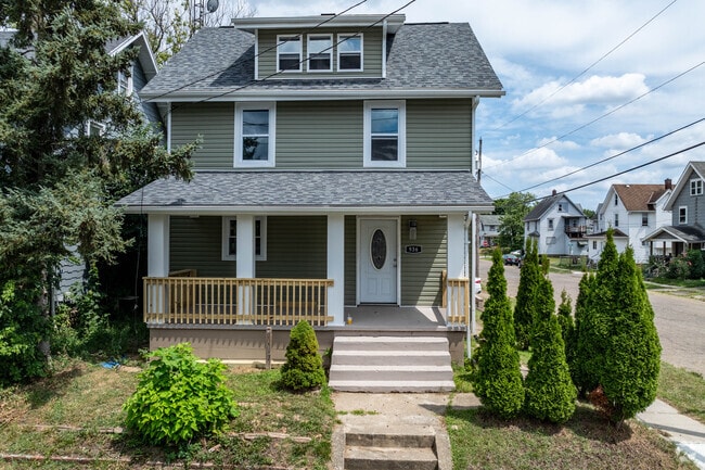 Four Square homes can be found throughout the Southwest Canton neighborhood.