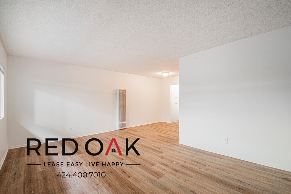 916 S Carondelet St unit 16, Los Angeles, CA 90006 - photo 1