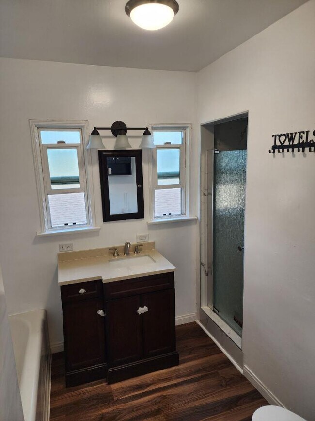 2708 W 85th St unit 2708 W. 85th St, Inglewood, CA 90305 - photo 4