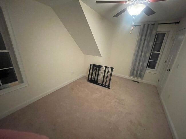 Guest Bedroom #1