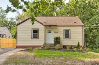 2614 Adams Ave, Des Moines, IA 50310