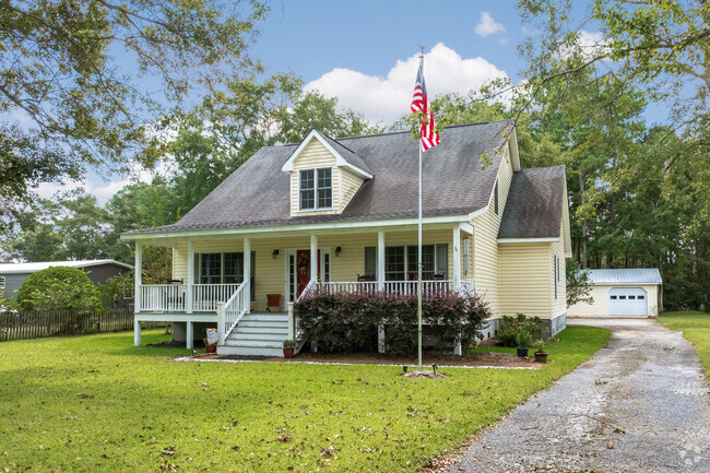 In Murrells Inlet, residents can discover numerous single-family homes situated on larger lots.