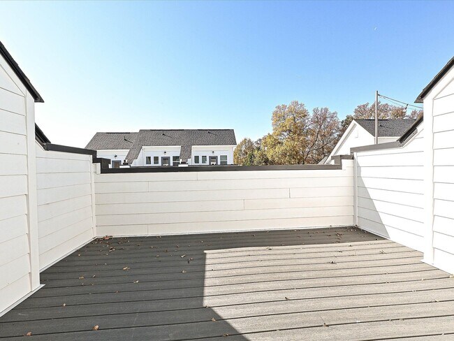 1419 Collier Walk Aly unit CSW0208, Charlotte, NC 28205 - photo 3