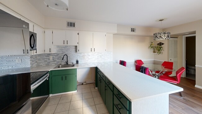 1020 Abada Ct NE unit 108, Palm Bay, FL 32905 - photo 3