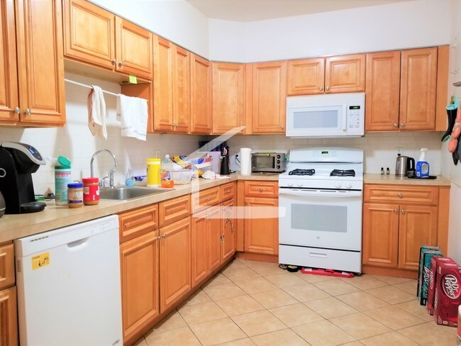 16 Royce Rd unit 1, Allston, MA 02134 - photo 2