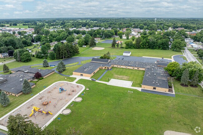 Grant Elementary School is located in Grant, Michigan.