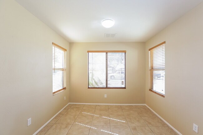 4621 W Carson Rd, Laveen, AZ 85339 - photo 7