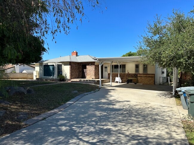 2152 Bear Valley Pkwy, Escondido, CA 92027 - photo 3