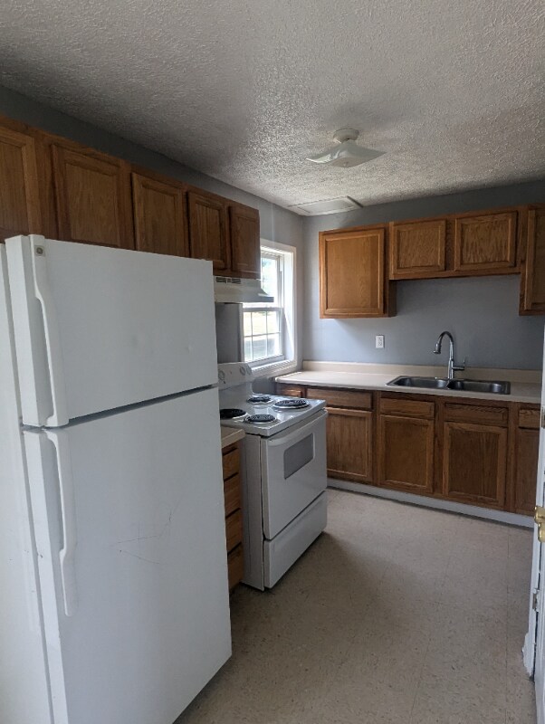 14 N Ritchie Ave Unit 8E, Ravenswood, WV 26164
