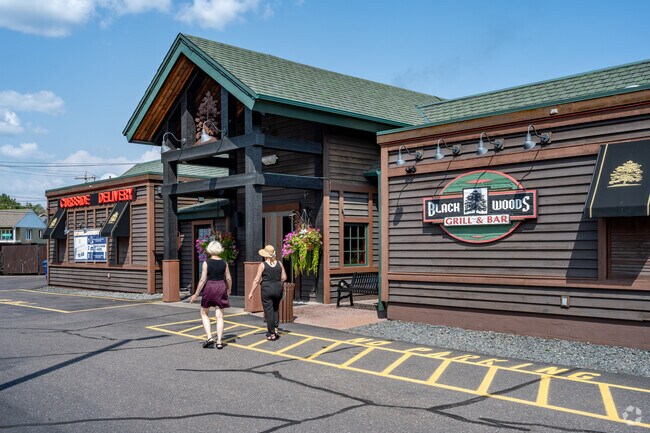 Blackwoods Grill & Bar is a longtime Endion establishment.