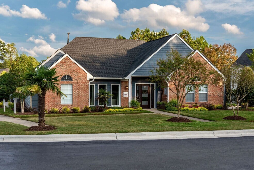 Beaver Creek Apartments and Townhomes 201 Fantail Ln, Apex, NC