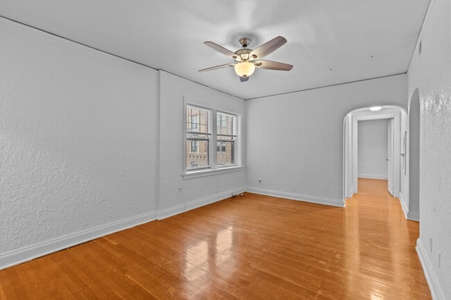 7336 Forsyth Blvd unit 104, Clayton, MO 63105 - photo 3