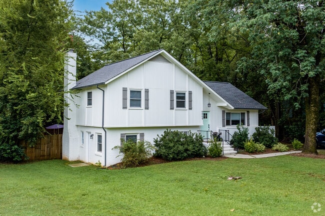 A split level style home in the Idlewild Farms neighborhood of Charlotte.