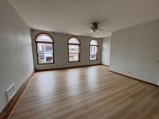 127 Front St Unit 127B, Beaver Dam, WI 53916