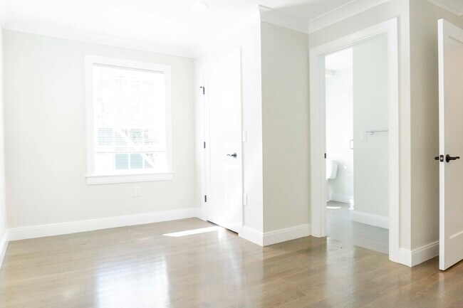 7 Dana Rd unit 1, West Roxbury, MA 02132 - photo 5