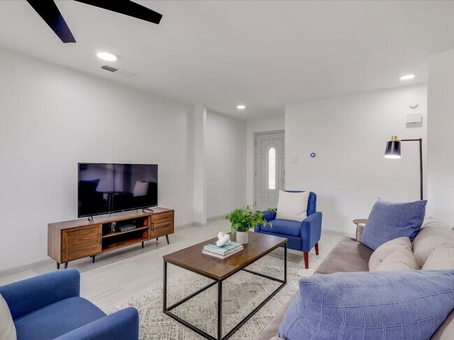 2412 Pebblebrook Trail unit ID1019526P, Irving, TX 75060 - photo 4