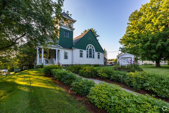 Mansfield Cooperative School is a private middle school in Richmond, VT.